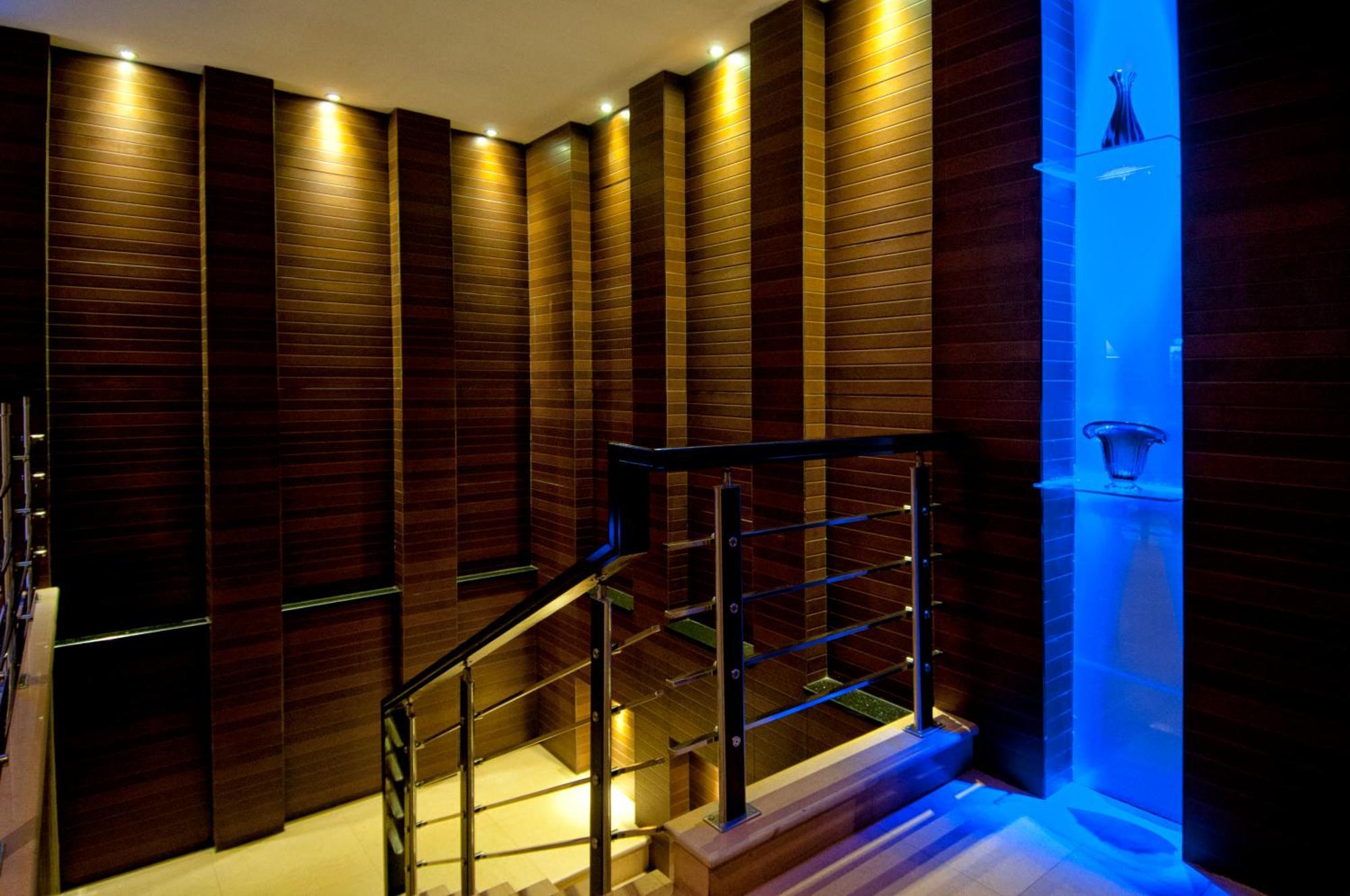 Grand Sakura Hotel Medan Exterior photo